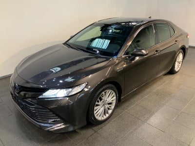 Toyota Camry 2,5 Hybrid H3 Executive CVT 4d