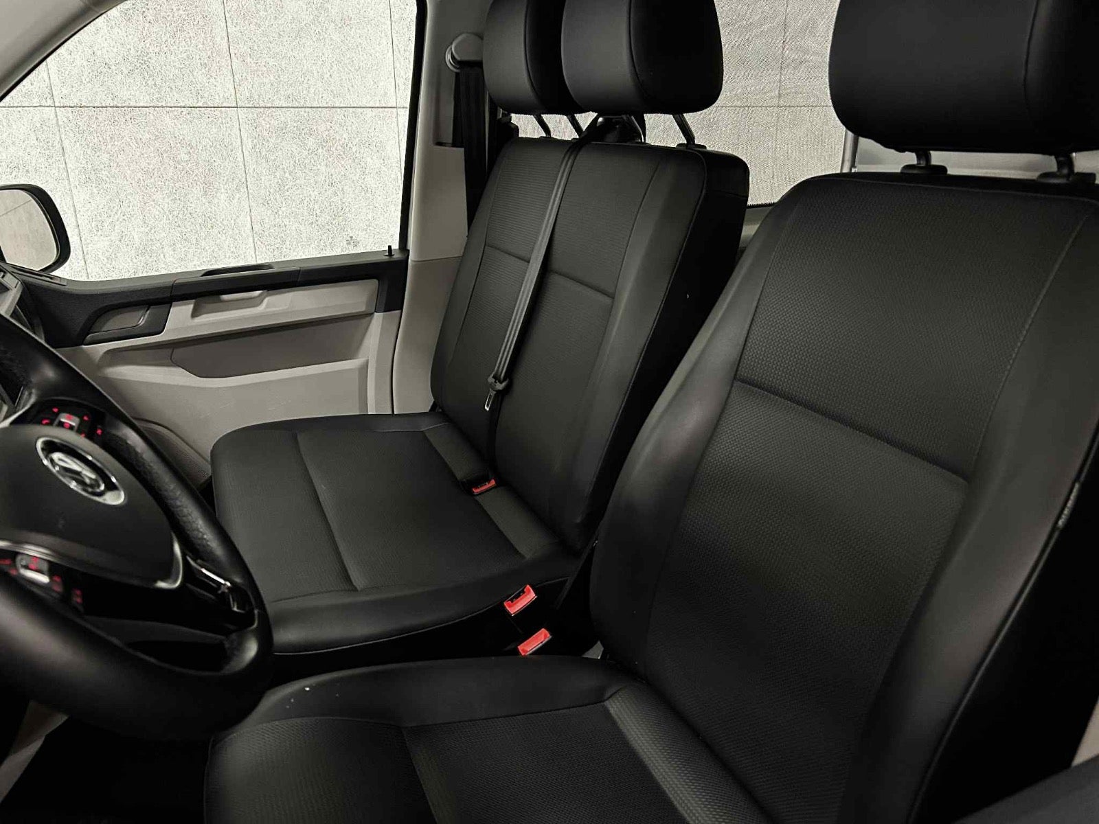 Billede af VW Transporter 2,0 TDi 150 Kassevogn DSG kort