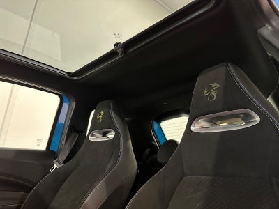 Abarth 500e Scorpionissima