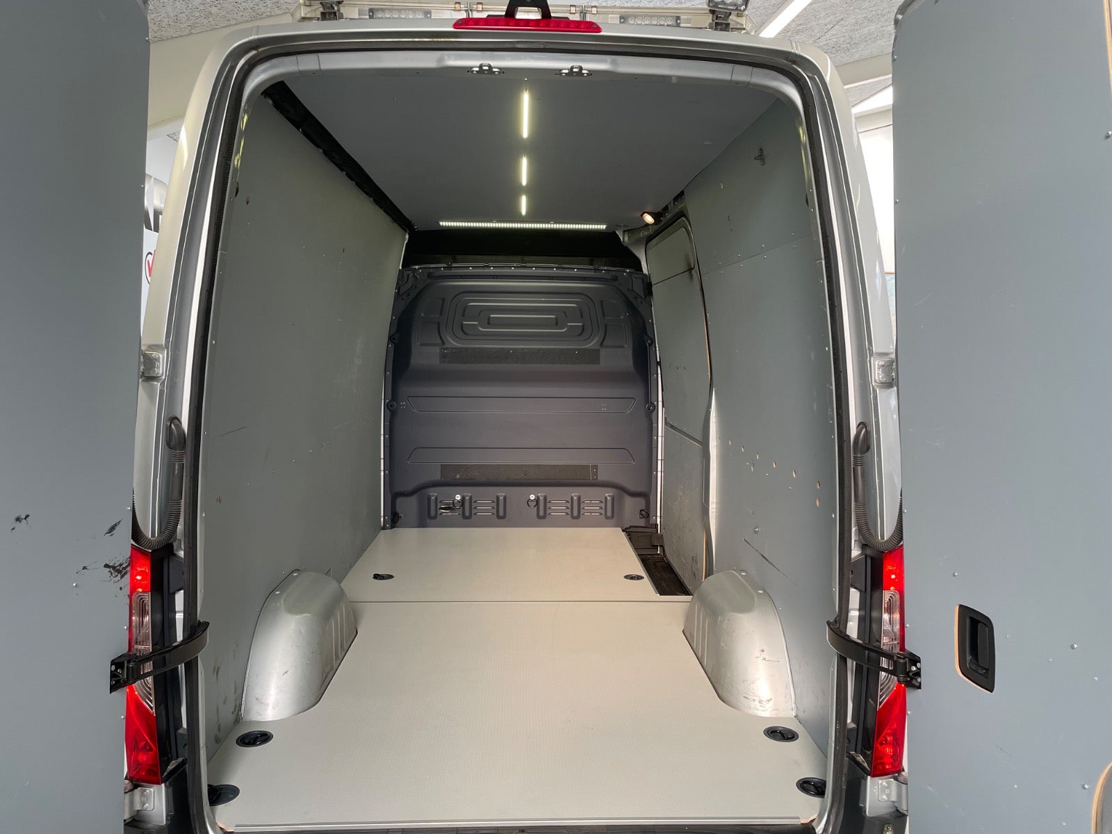Billede af Mercedes Sprinter 316 2,2 CDi A2 Kassevogn aut. RWD