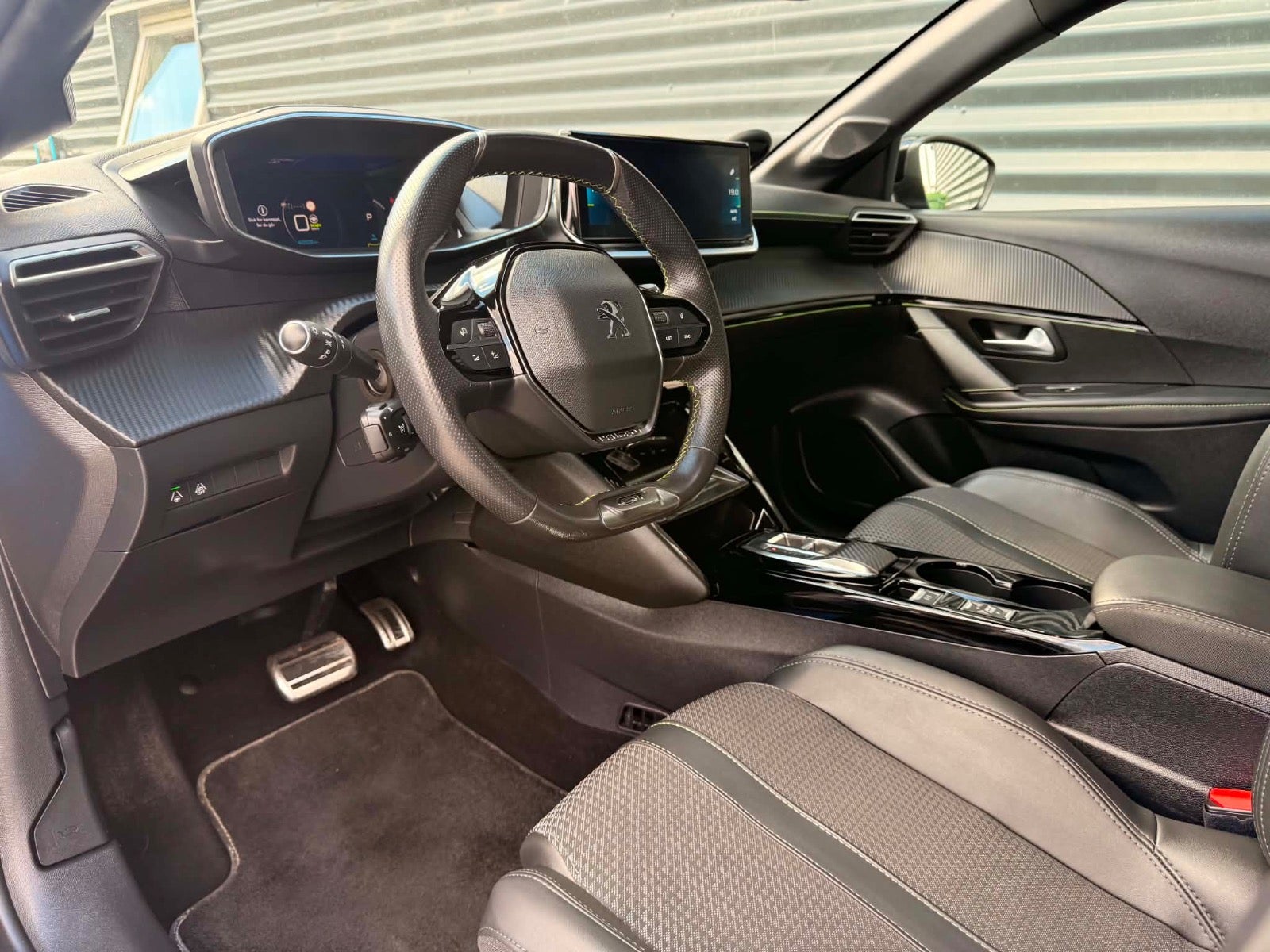 Billede af Peugeot e-208 50 GT Van