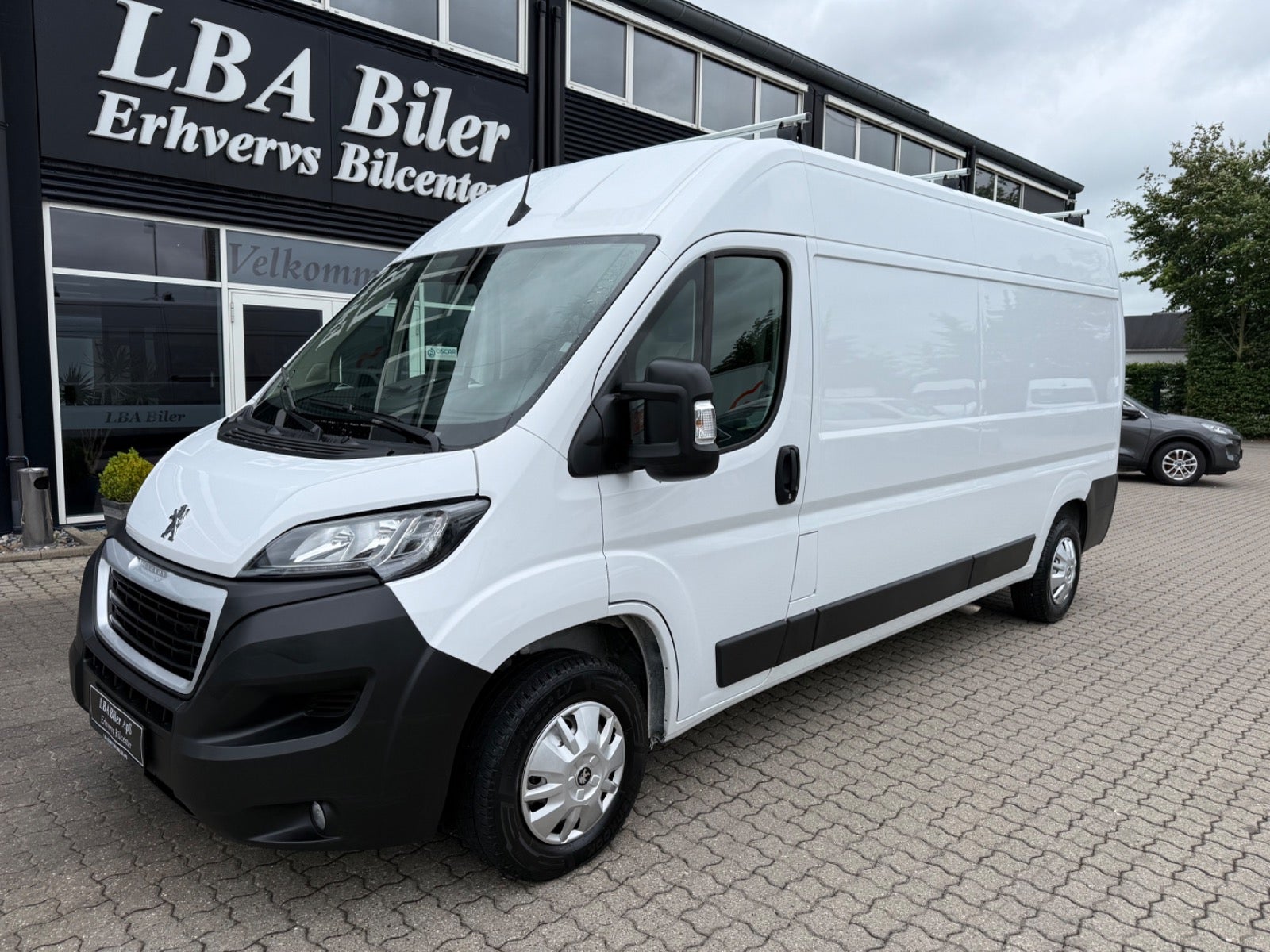 LBA Biler ApS - Peugeot Boxer 333 BlueHDi 140 L3H2 Premium