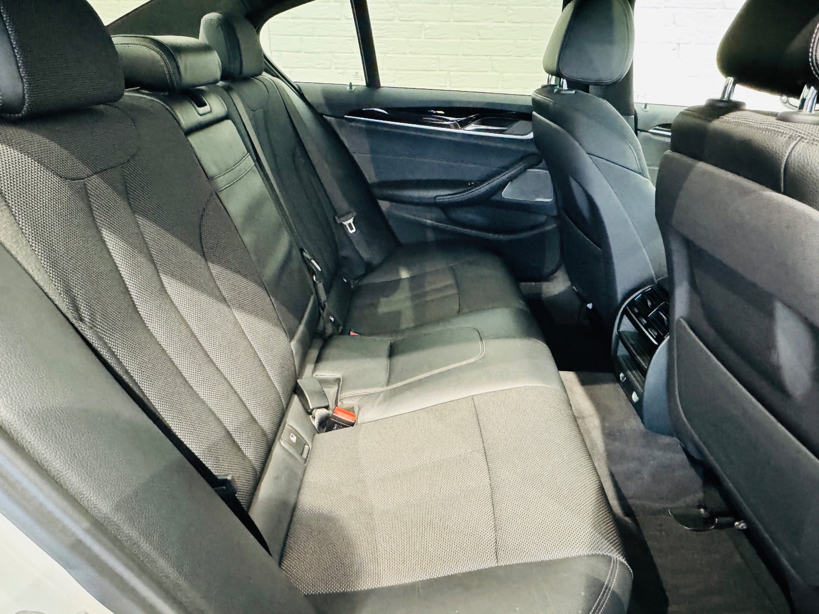 BMW 530d 3,0 Sport Line aut.,  4-dørs