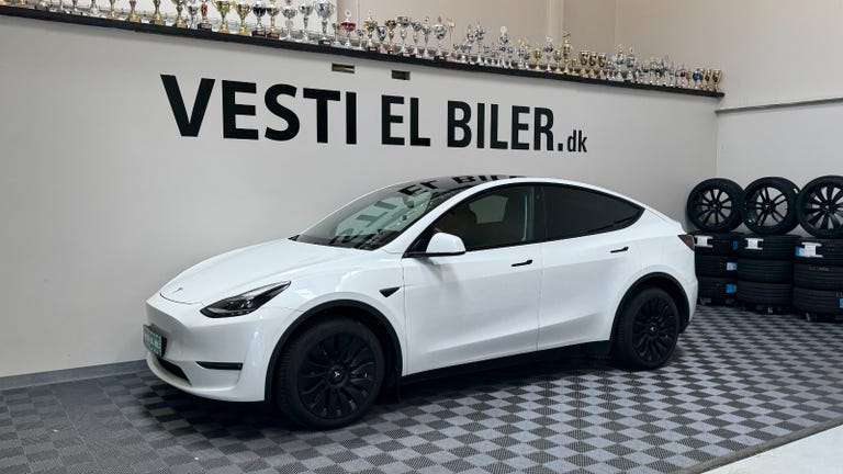 Tesla Model Y Long Range AWD