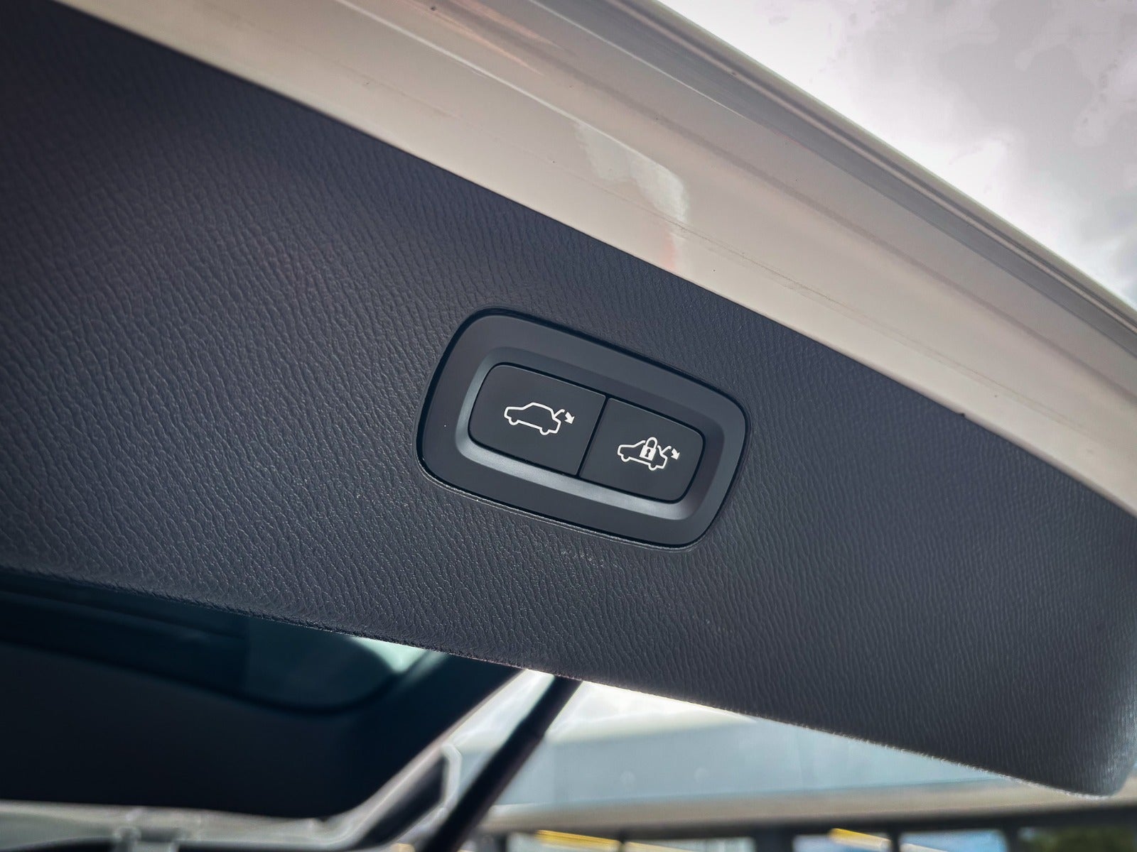 Billede af Volvo XC90 2,0 T8 ReCharge Ultimate Dark aut. AWD 7prs
