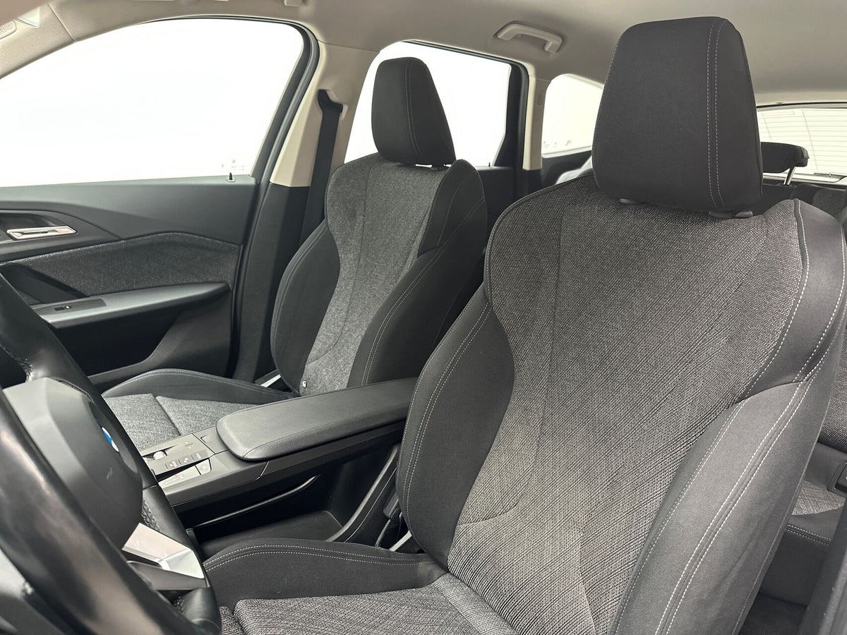 BMW iX1 xDrive30 billede 17