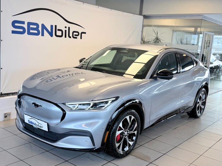 Ford Mustang Mach-E Premium Standard Range AWD