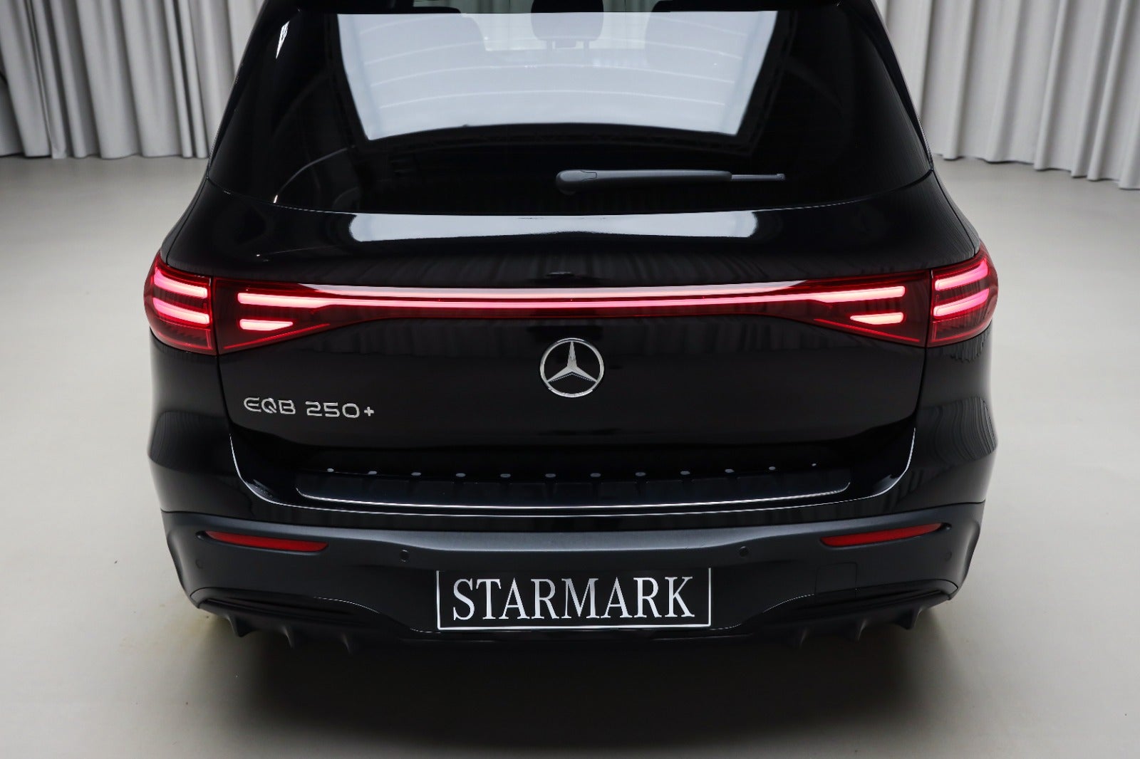 Mercedes-Benz EQB 250+