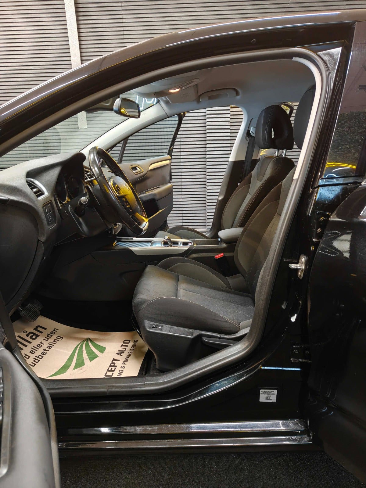 Billede af Citroën C4 1,6 e-HDi 112 Seduction E6G