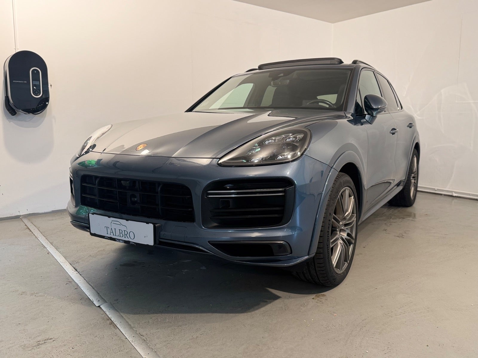 Porsche – Cayenne Turbo