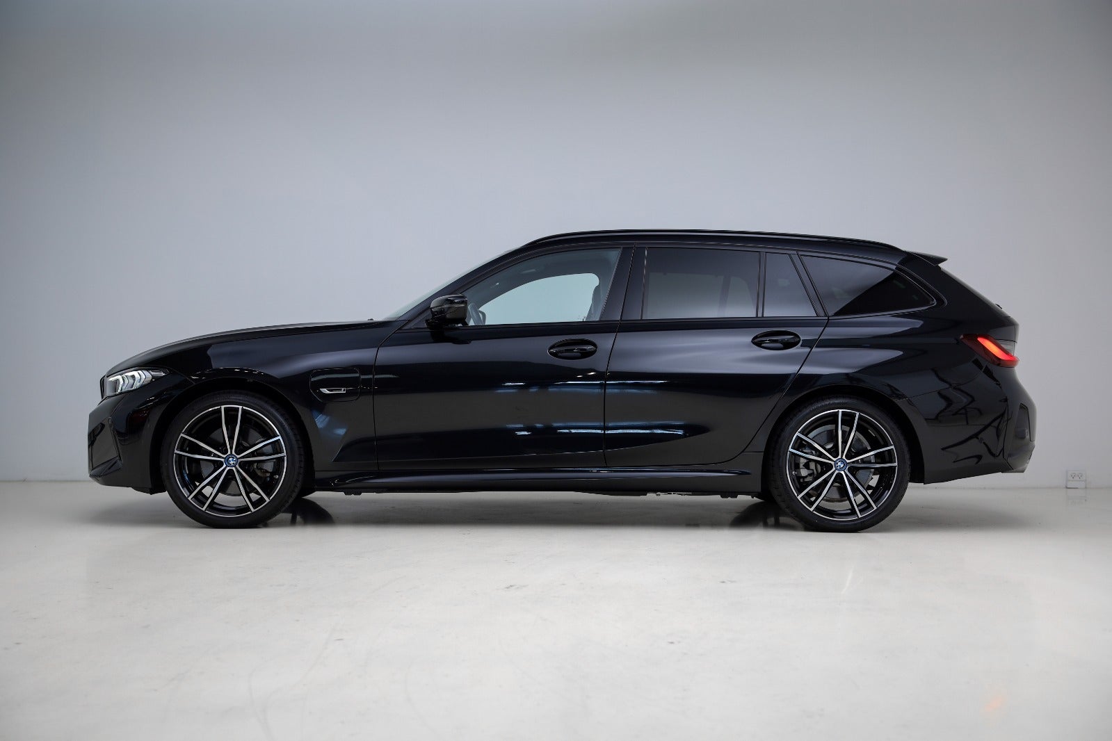 BMW 330e 2,0 Touring M-Sport aut.