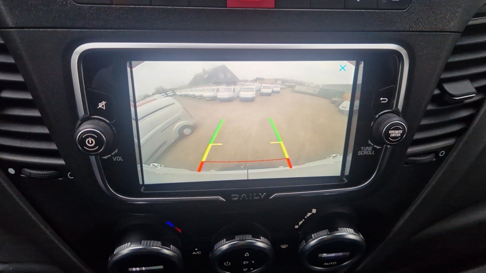 Billede af Iveco Daily 3,0 35S18 12m³ Van AG8