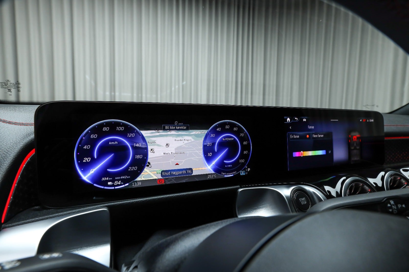 Mercedes-Benz EQB 250+