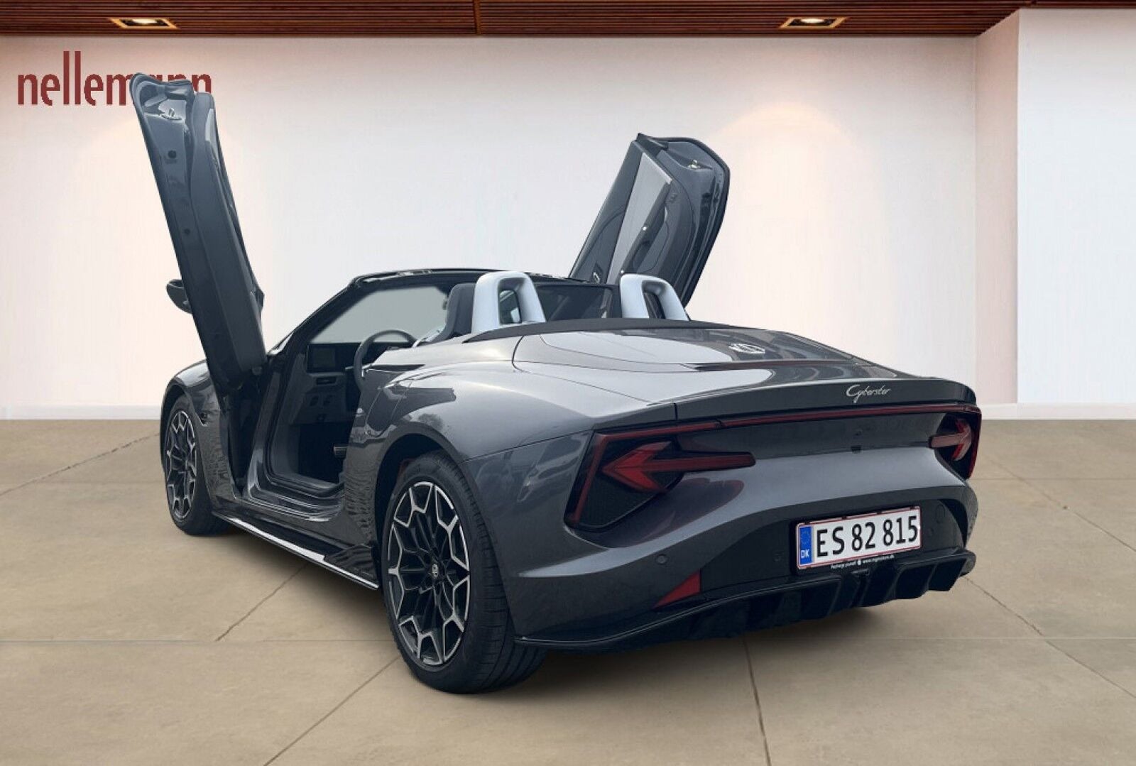 MG Cyberster Trophy Long Range