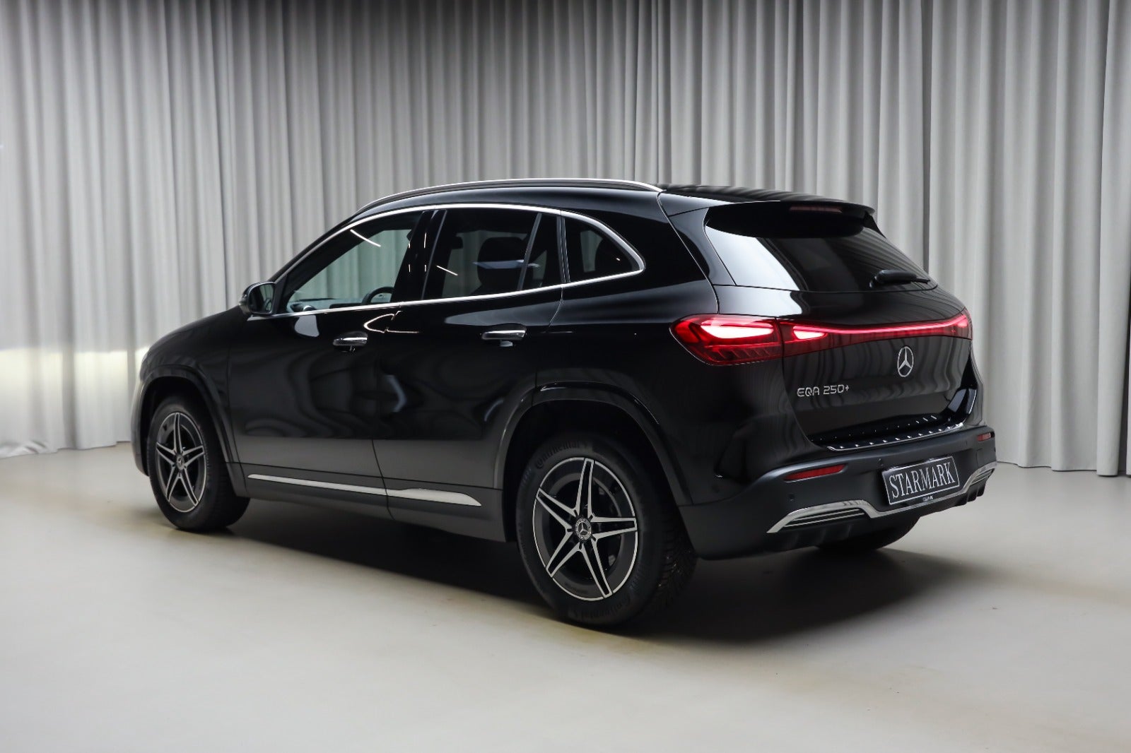 Mercedes-Benz EQA 250+ (3/8)