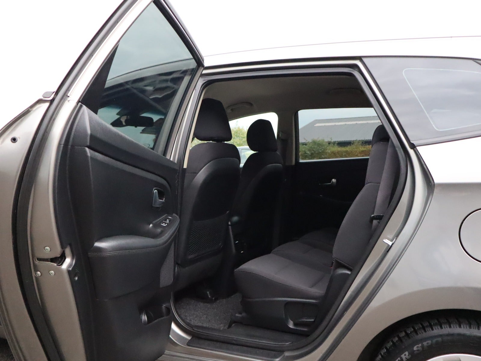 Billede af Kia Carens 1,6 GDi Attraction 7prs