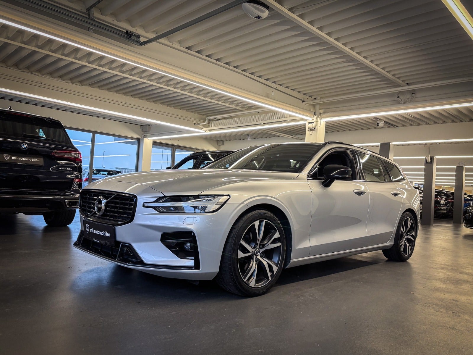 Billede af Volvo V60 2,0 B4 197 R-Design aut.