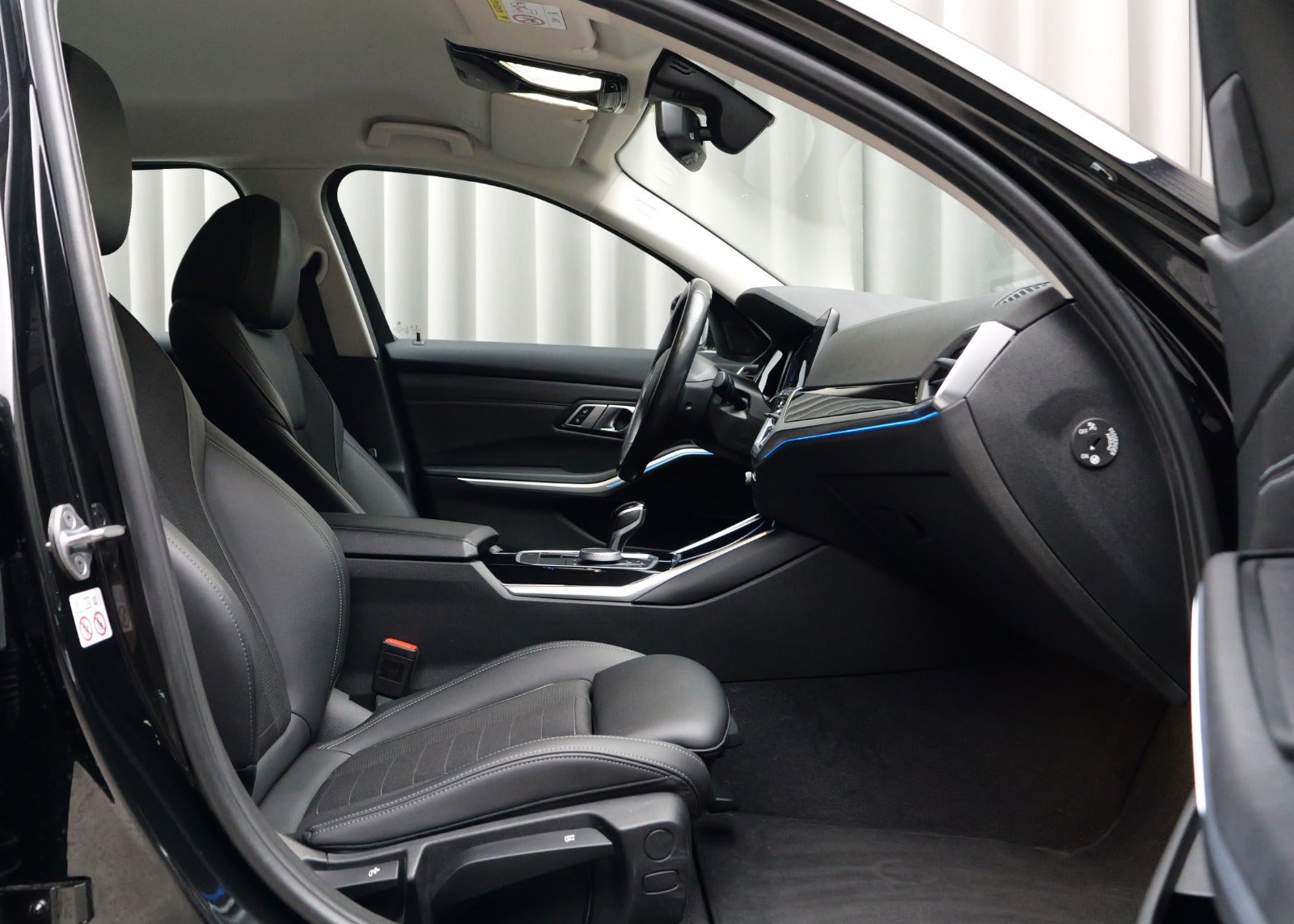 BMW 330e Touring Sport Line aut.