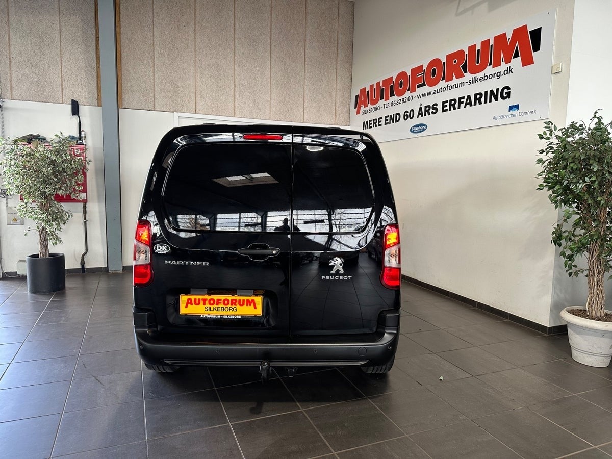 Peugeot Partner BlueHDi 130 L1V1 Plus EAT8 Van