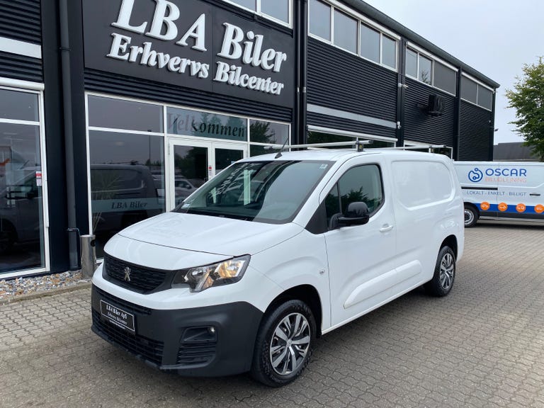 Peugeot Partner BlueHDi 130 L2V2 Plus EAT8 Van
