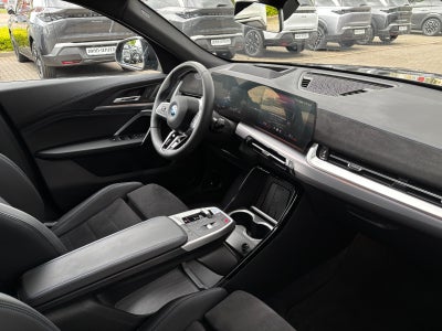 BMW iX2 eDrive20 Fully Charged M-Sport