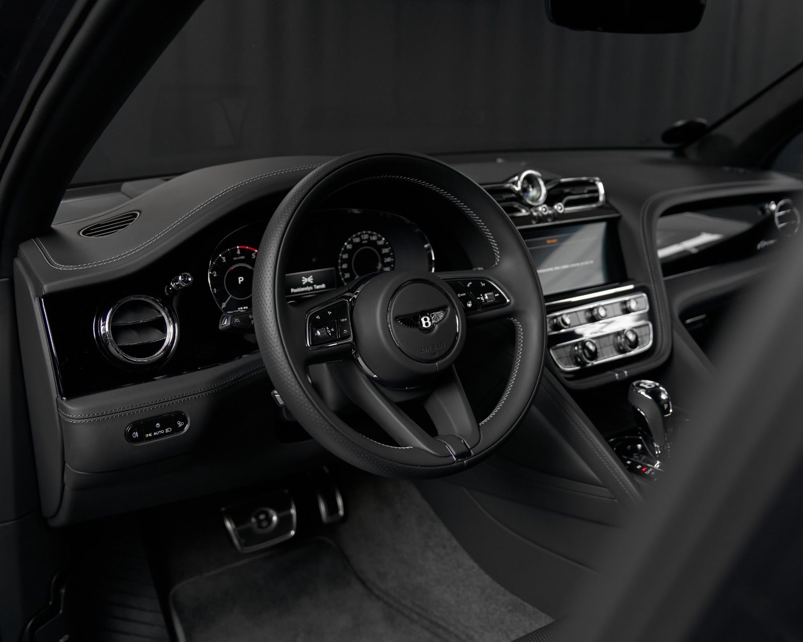 Gallery image 16 of 24