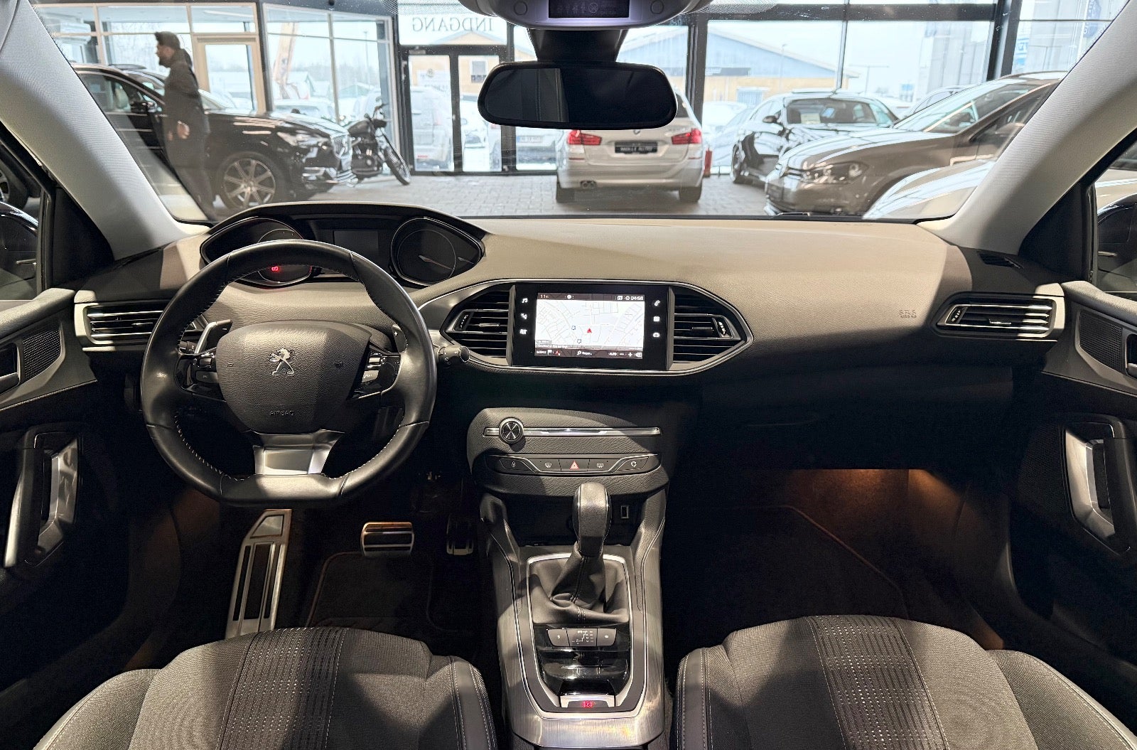 Billede af Peugeot 308 1,5 BlueHDi 130 Velvet EAT6