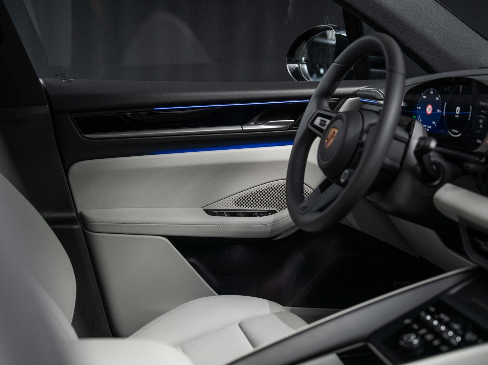 Gallery image 17 of 18