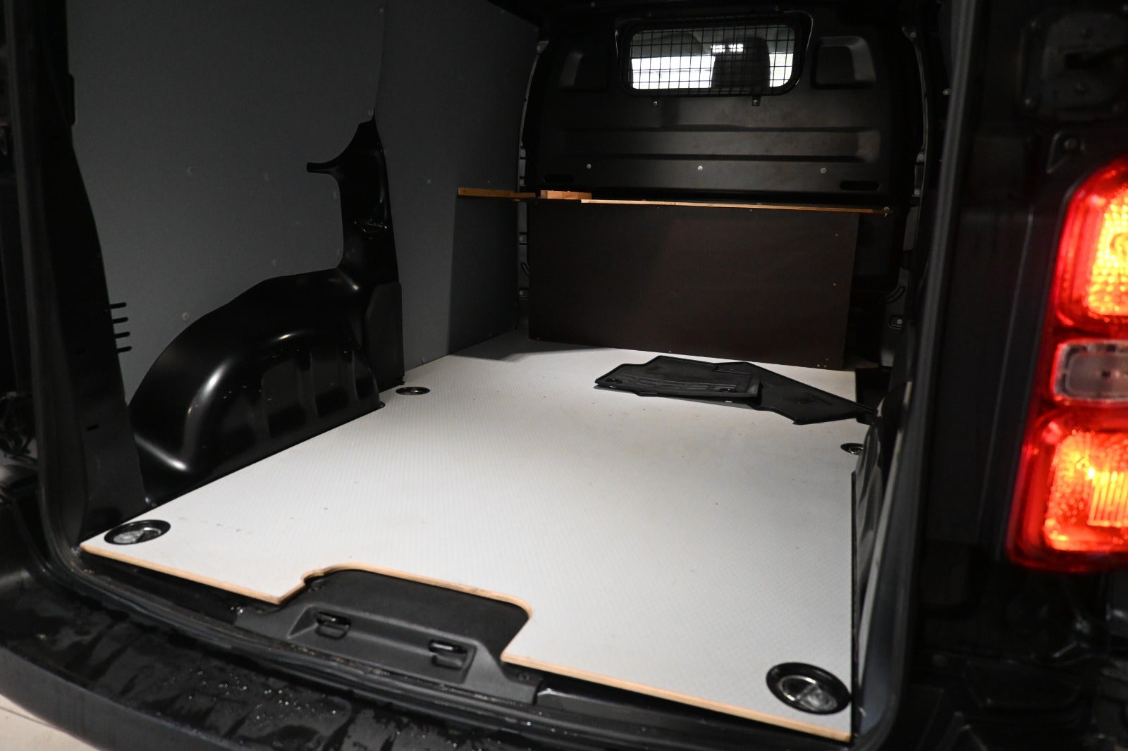 Peugeot Expert BlueHDi 115 L2 Plus Van