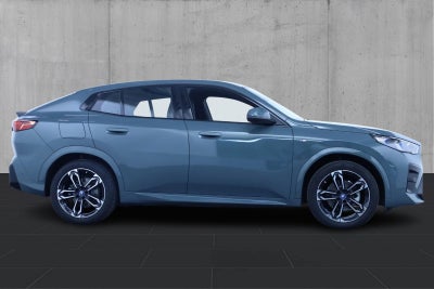 BMW iX2 eDrive20 M-Sport 2025