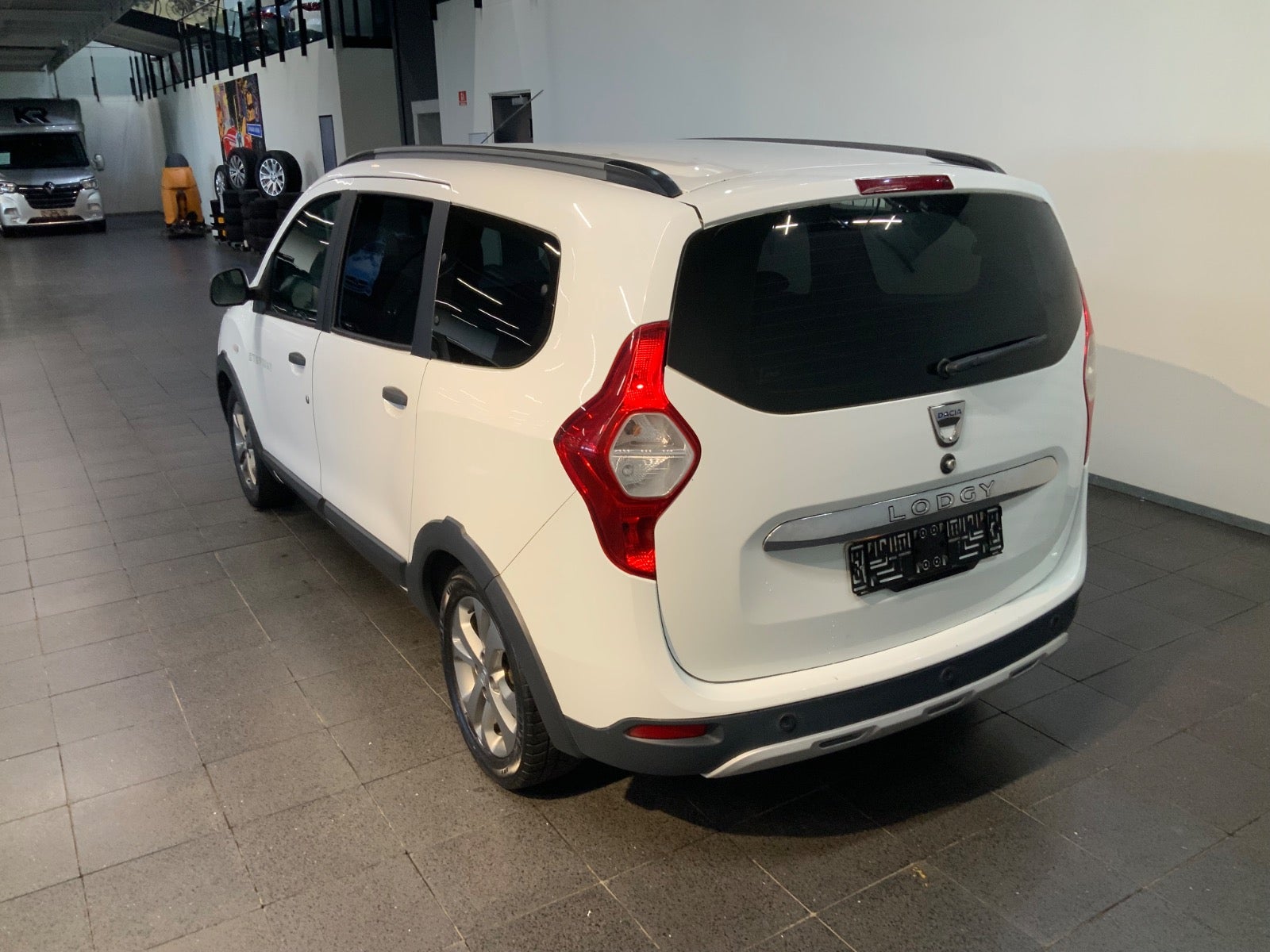 Dacia Lodgy Stepway (4/8)