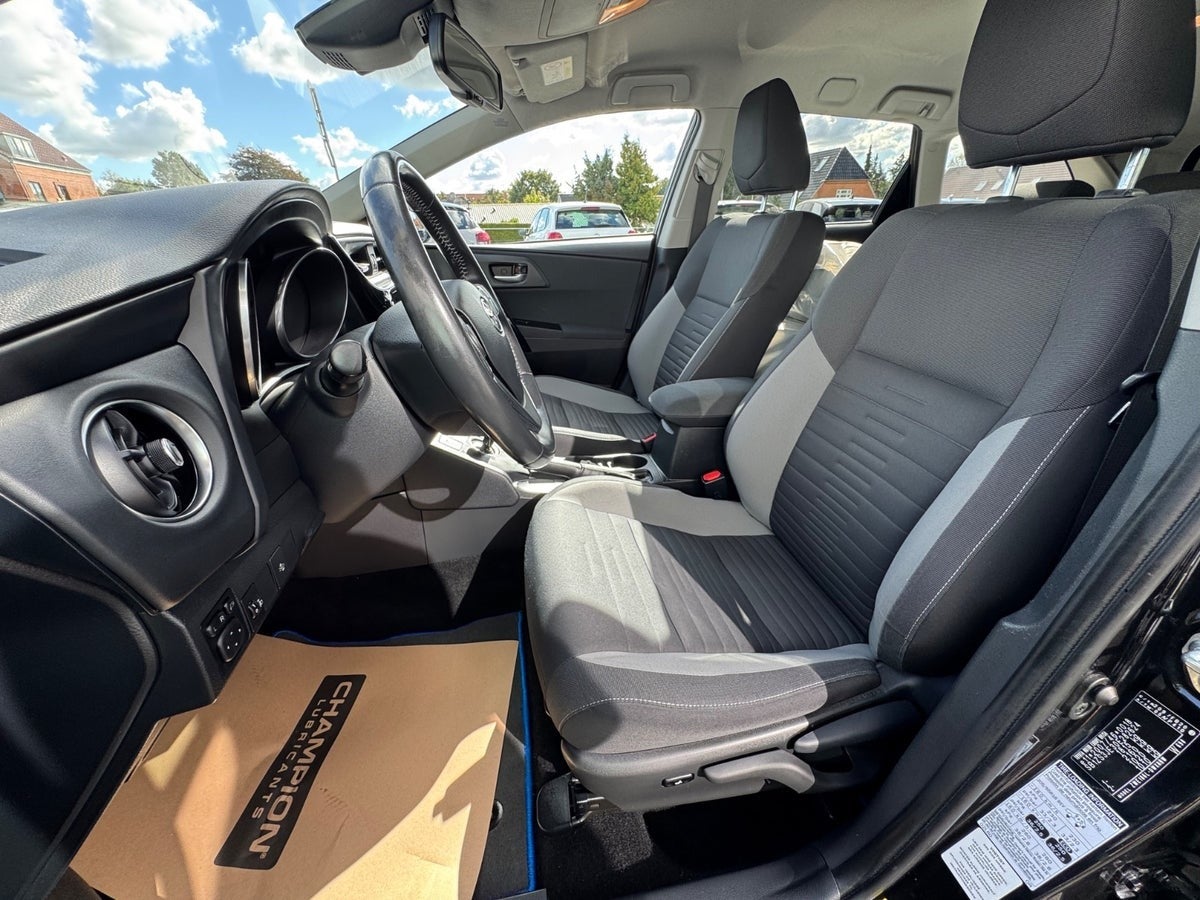 Billede af Toyota Auris 1,8 Hybrid H2 Comfort Touring Sports CVT