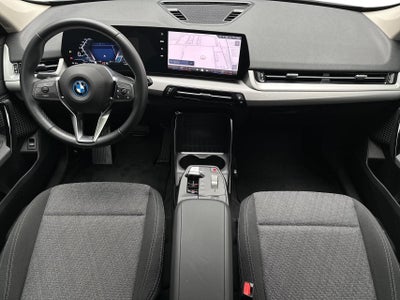 BMW iX1 eDrive20 X-Line billede 3