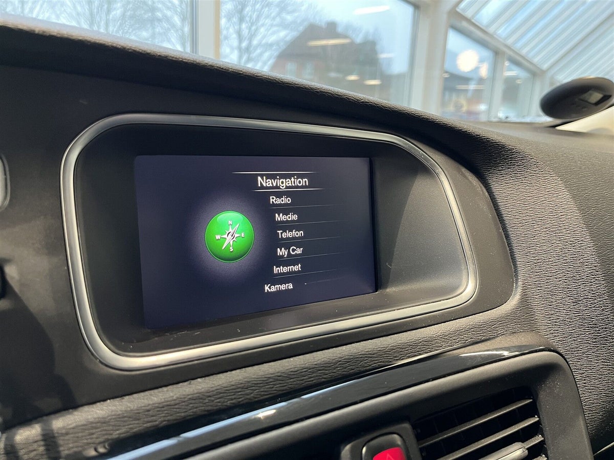 Volvo V40 T3 152 Momentum aut. billede 10