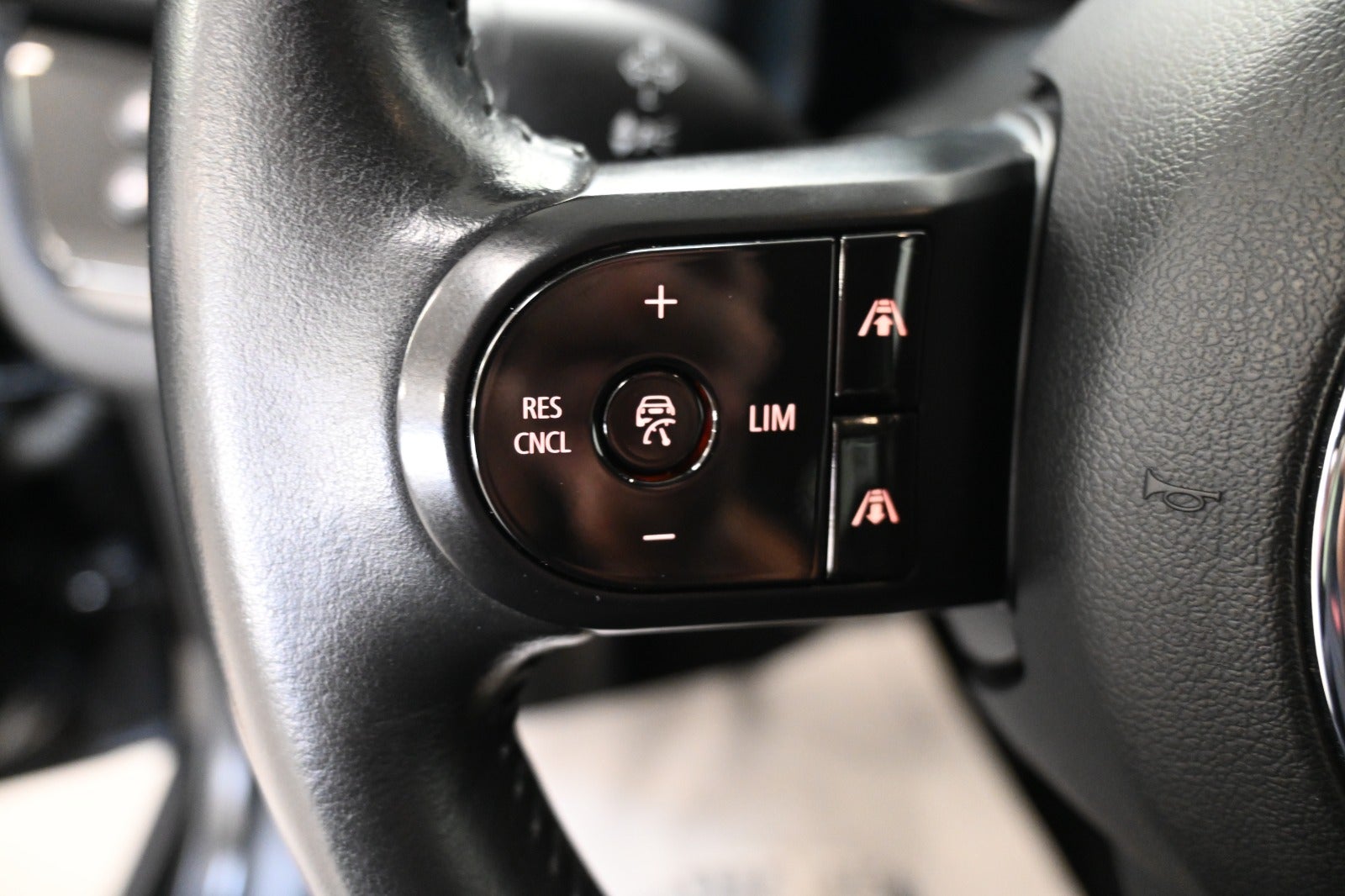 MINI Countryman Cooper SE Essential aut. ALL4
