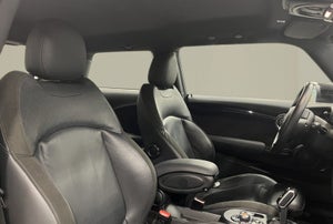 MINI Cooper SE Experience