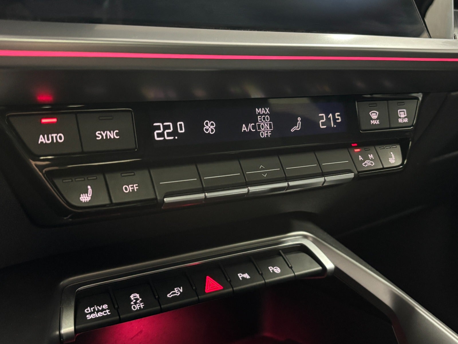 Billede af Audi A3 40 TFSi e Prestige Sportback S-tr.