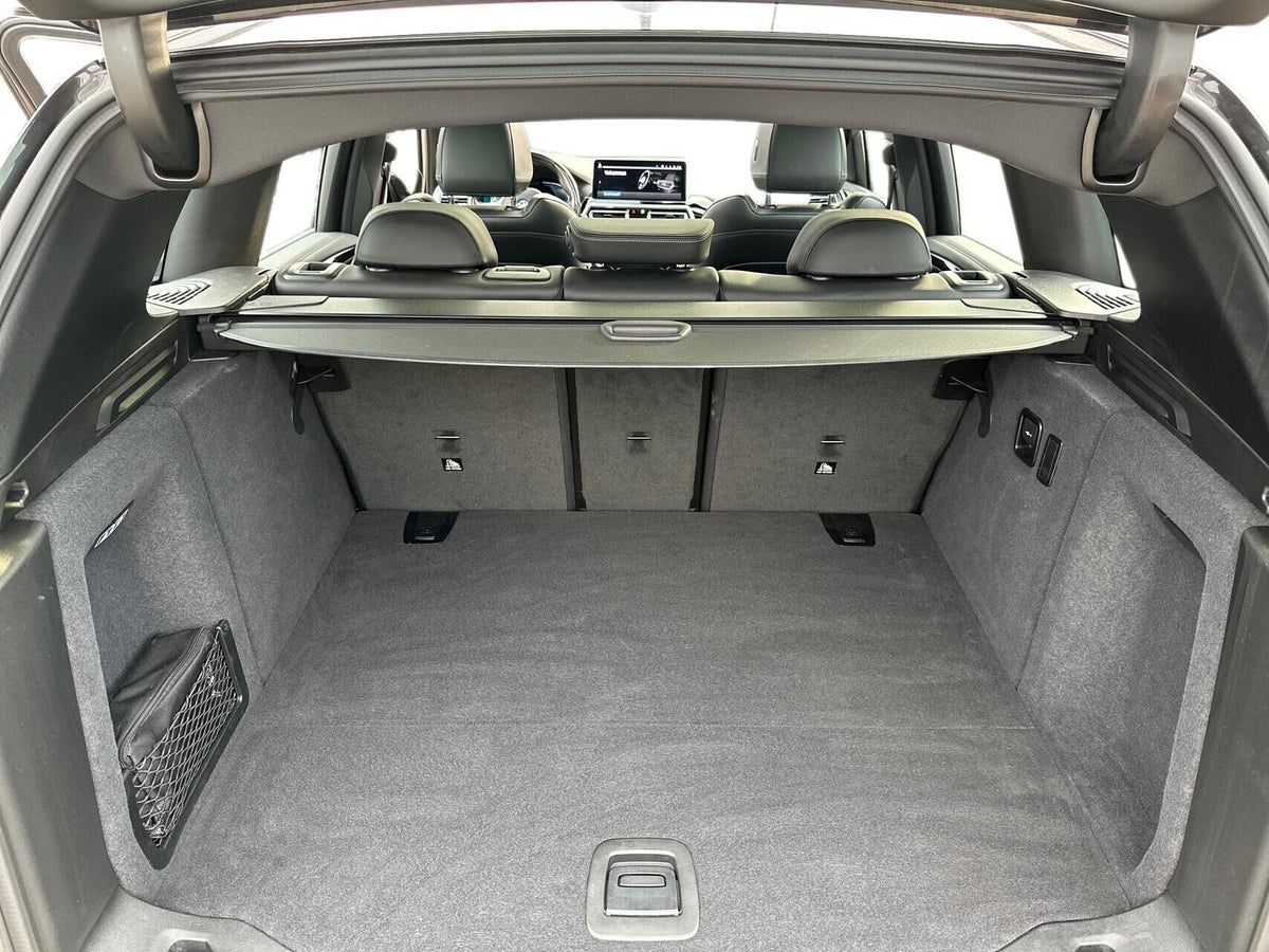 BMW iX3 Charged M-Sport billede 14