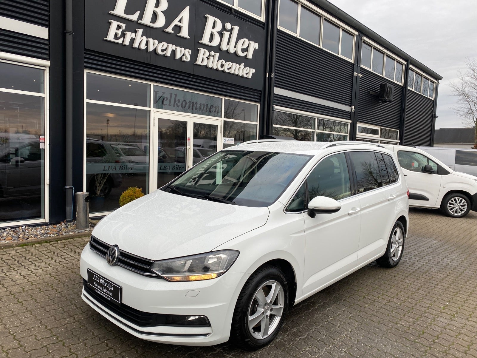 VW Touran TDi 150 Highline+ DSG Van