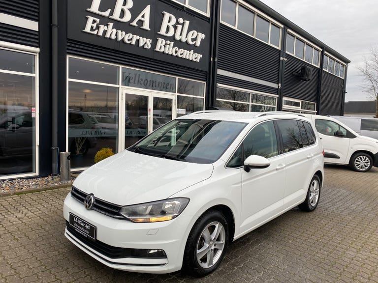 VW Touran TDi 150 Highline+ DSG Van