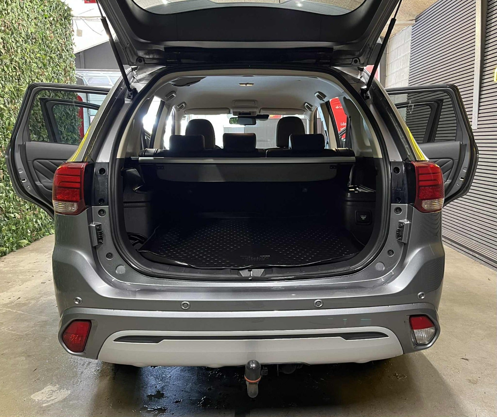 Billede af Mitsubishi Outlander 2,4 PHEV Intense CVT 4WD