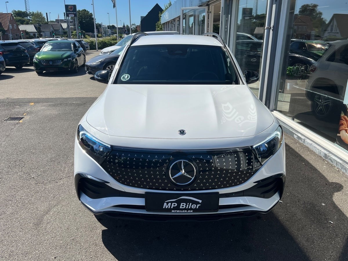 Billede af Mercedes EQB300  AMG Line 4Matic
