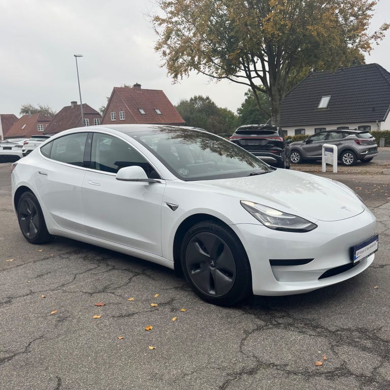 Tesla Model 3 Standard Range+ RWD