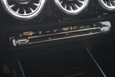 Mercedes EQA300 Progressive 4Matic