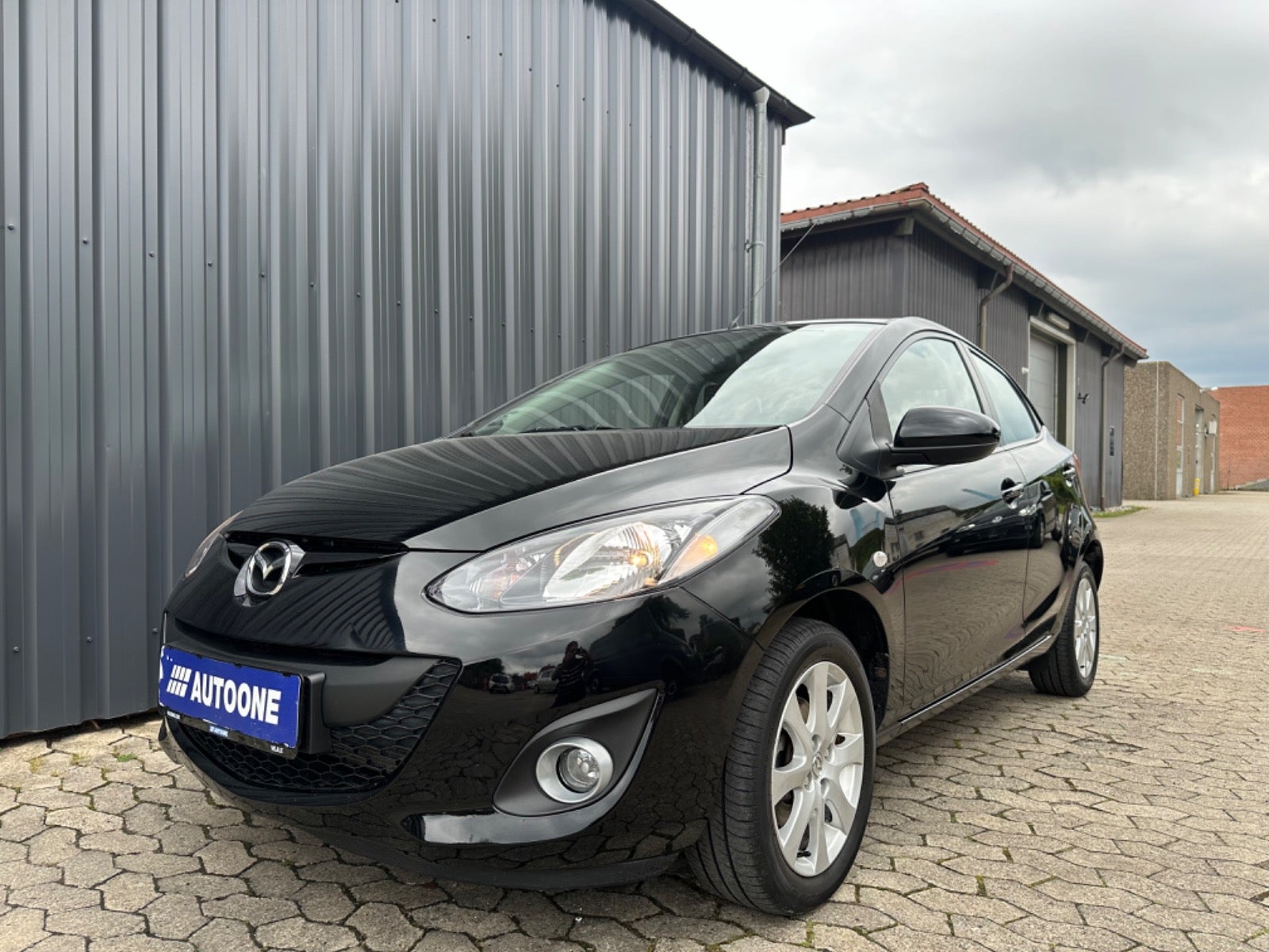 Mazda 2 2012