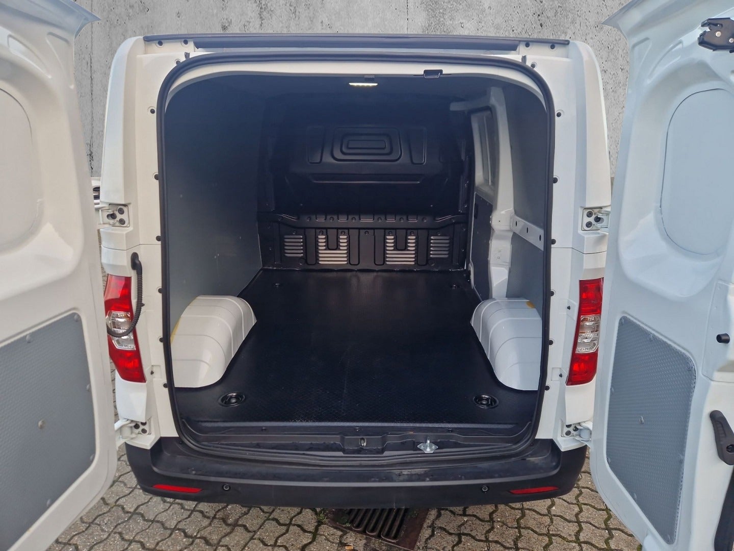 Billede af Maxus e-Deliver 3 50 Cargo Van SWB