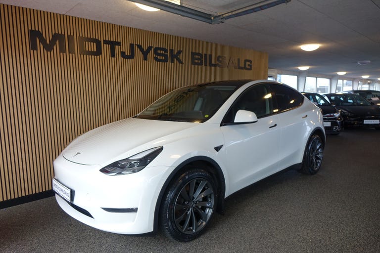 Tesla Model Y Long Range AWD