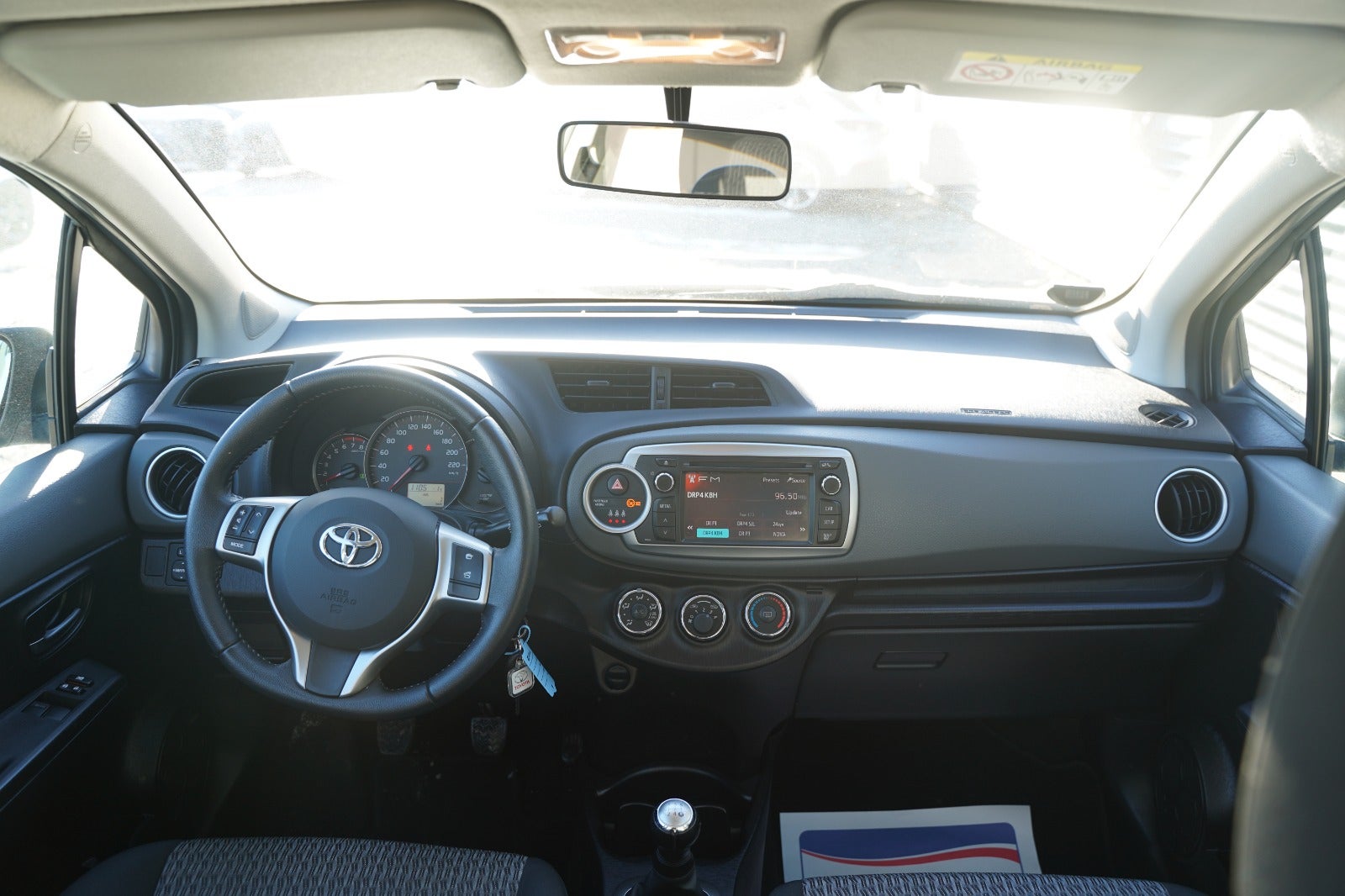 Billede af Toyota Yaris 1,0 VVT-i T2