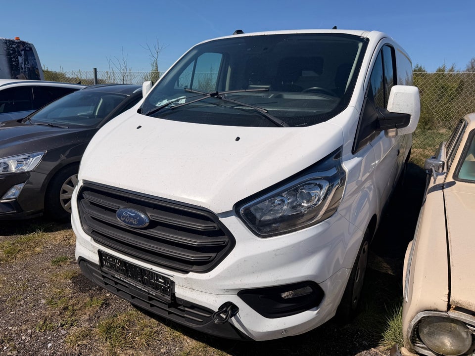 Ford Transit Custom 320 L1, Billede 1