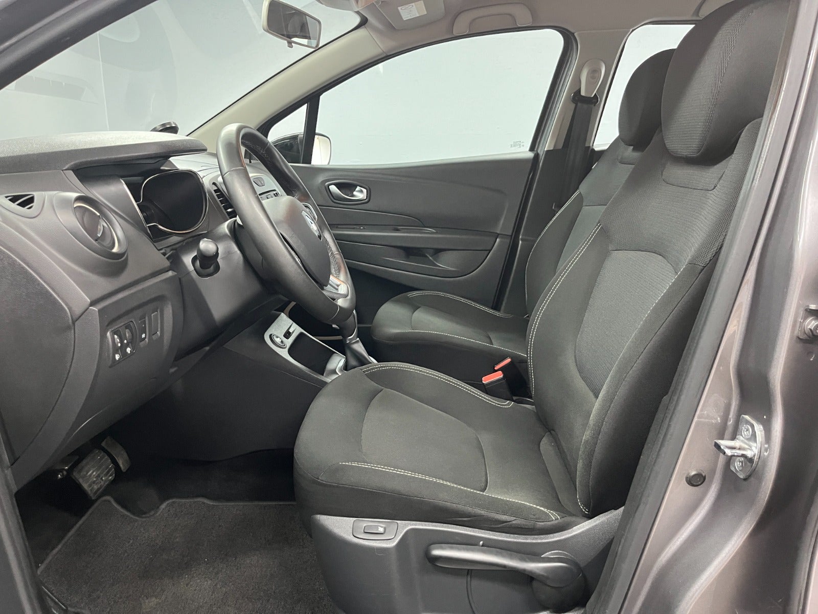 Billede af Renault Captur 1,5 dCi 90 Zen EDC